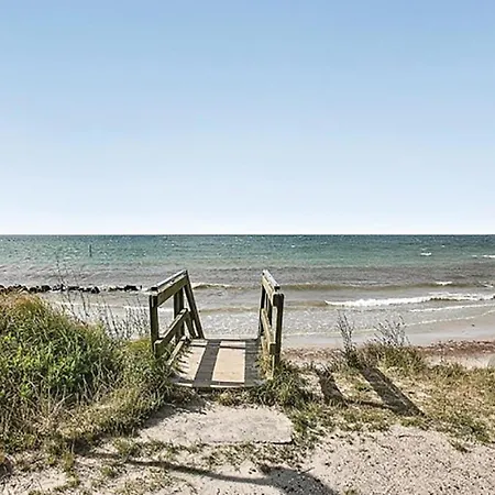Three-bedroom Holiday In
